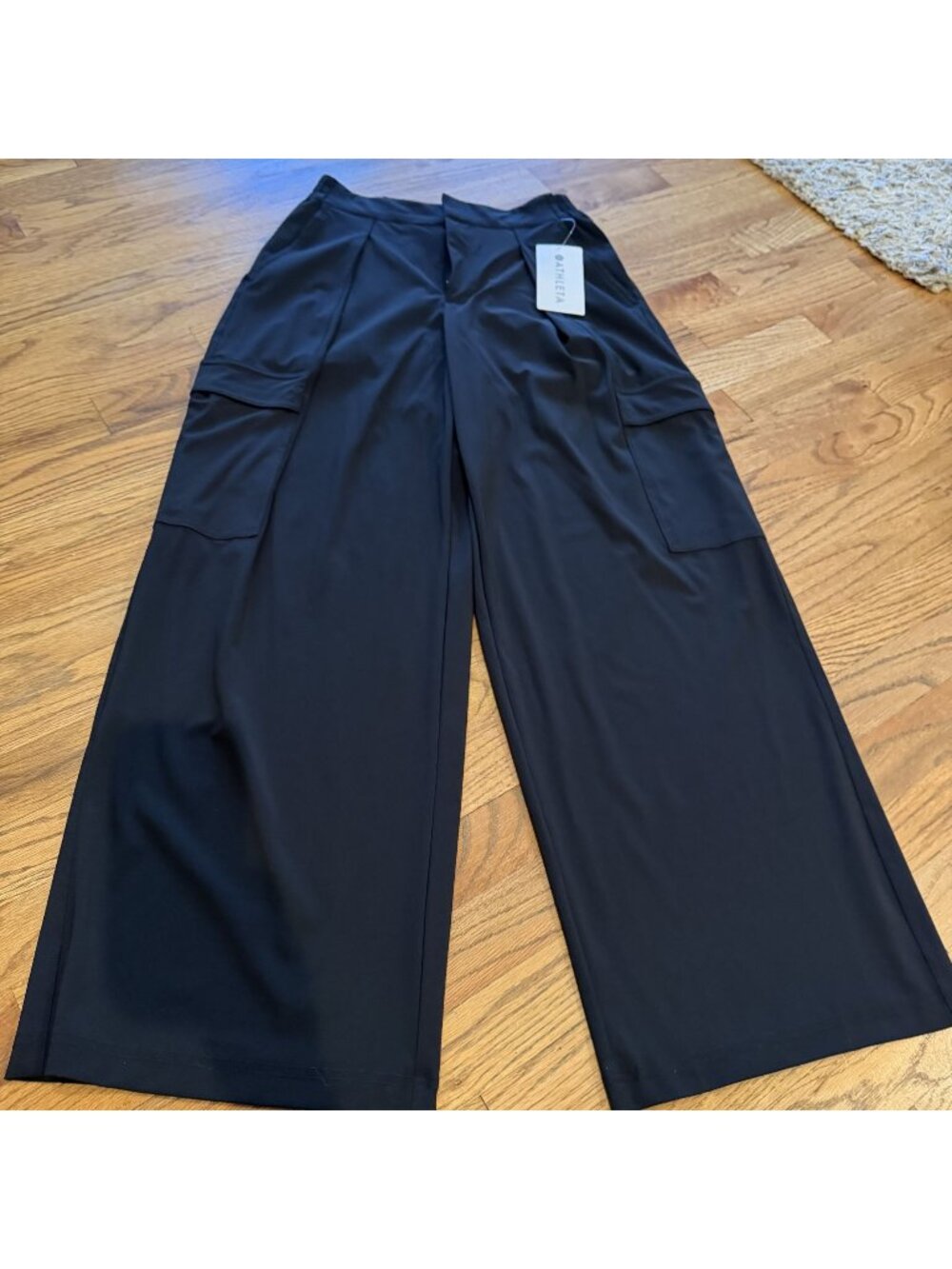 ATHLETA PINNACLE CARGO TROUSERS NEW SIZE 4 BLACK